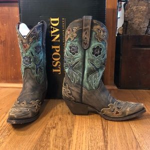 Dan Post Women’s Vintage Blue Bird Western Boot